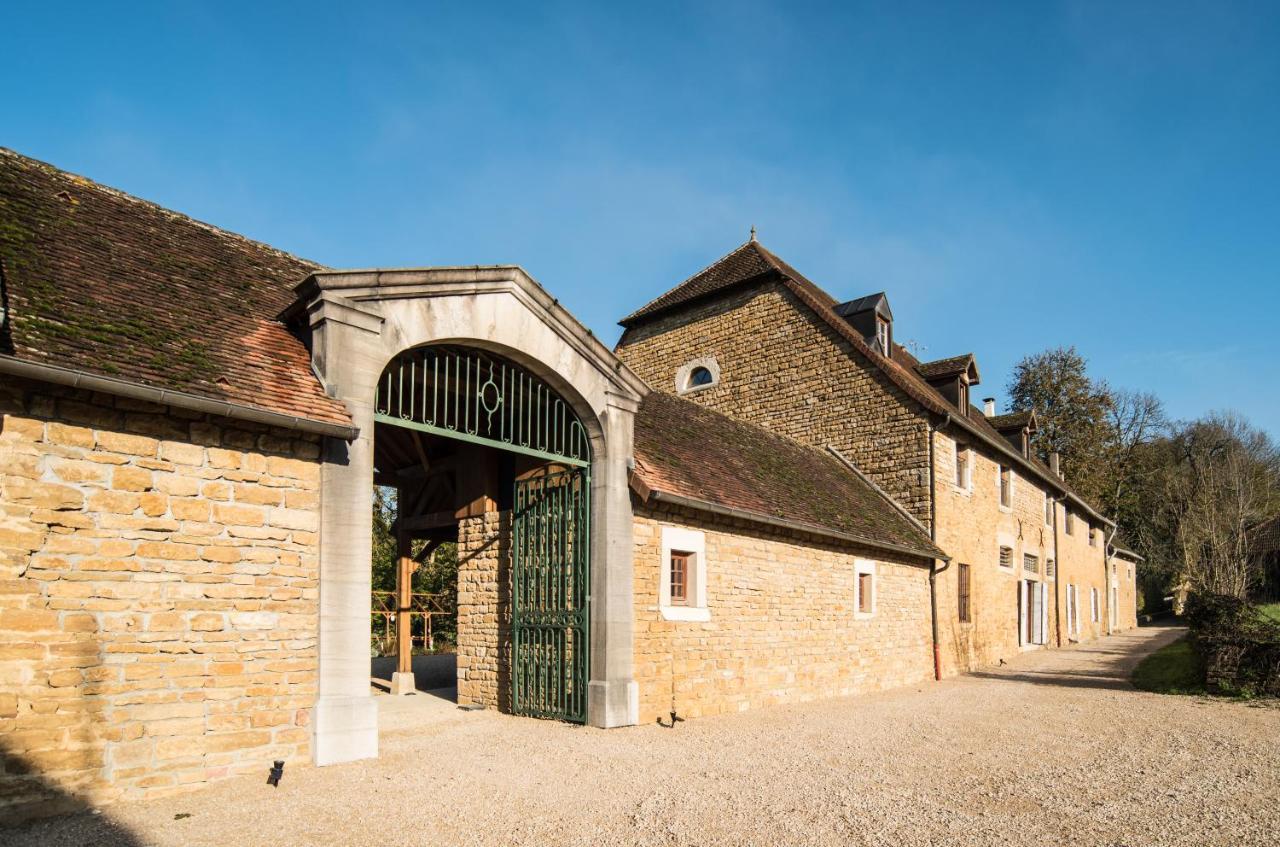 Domaine De Bersaillin Hotel Exterior photo